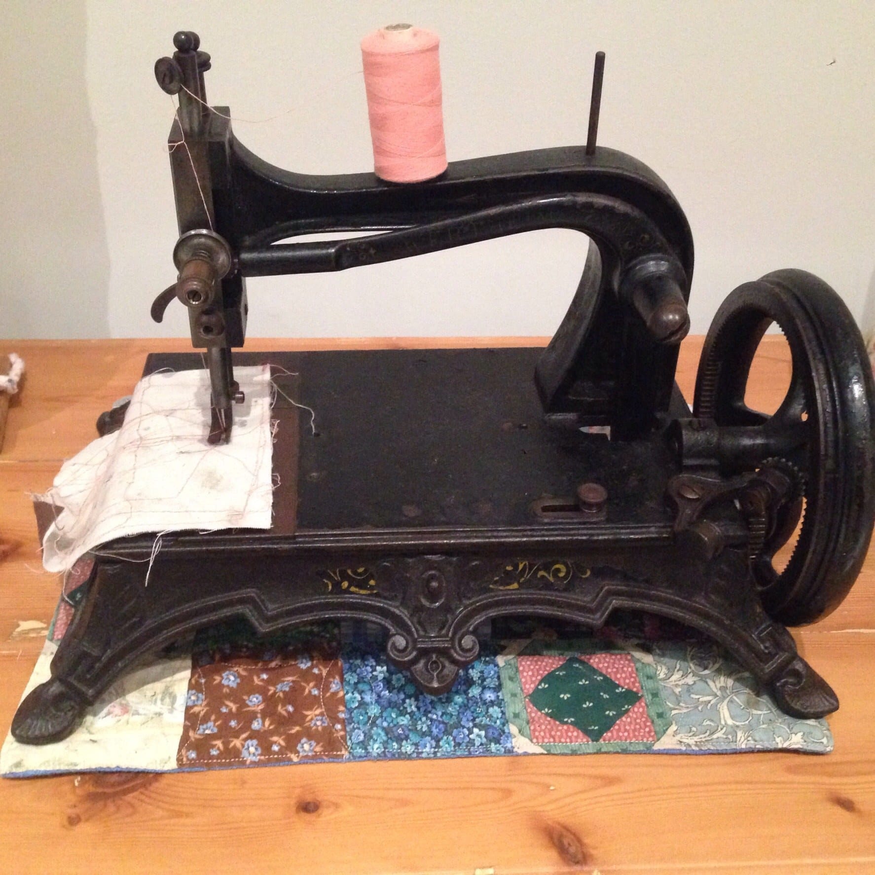 A Journey with Sewing Machines Vintage / Antique