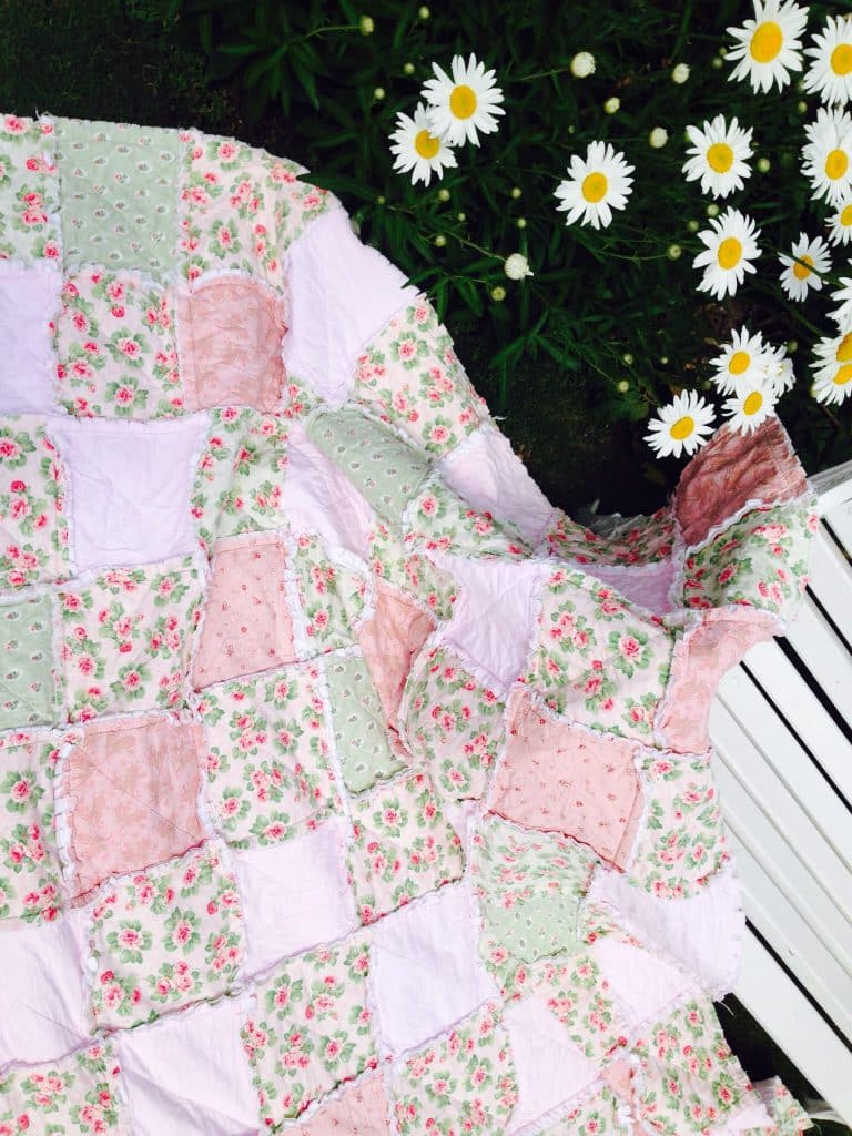 Quickest Queen Quilt Ever & Tutorial of a Rag Quilt