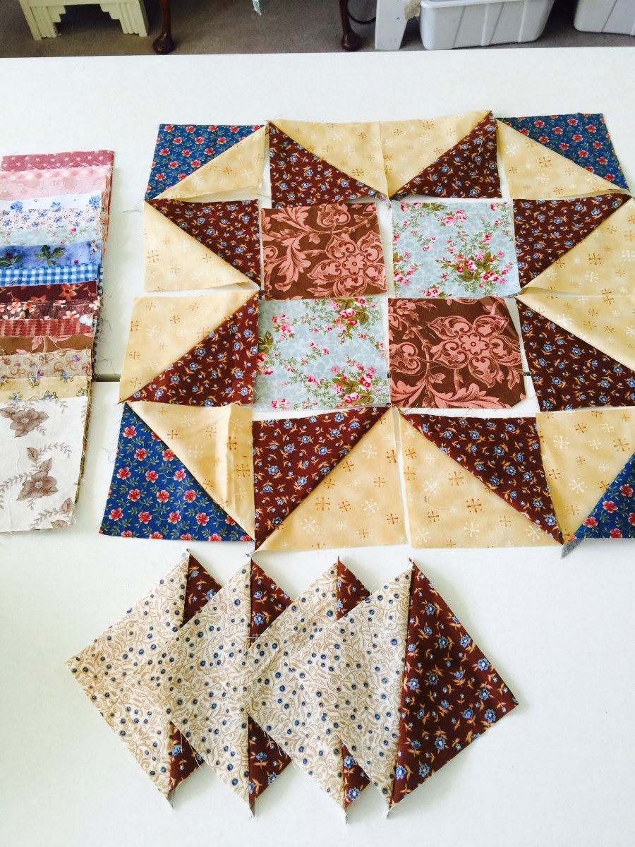 free-half-square-triangle-star-baby-quilt-pattern-fat-quarter-friendly