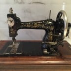 New White Peerless Antique Sewing Machine | susies-scraps.com