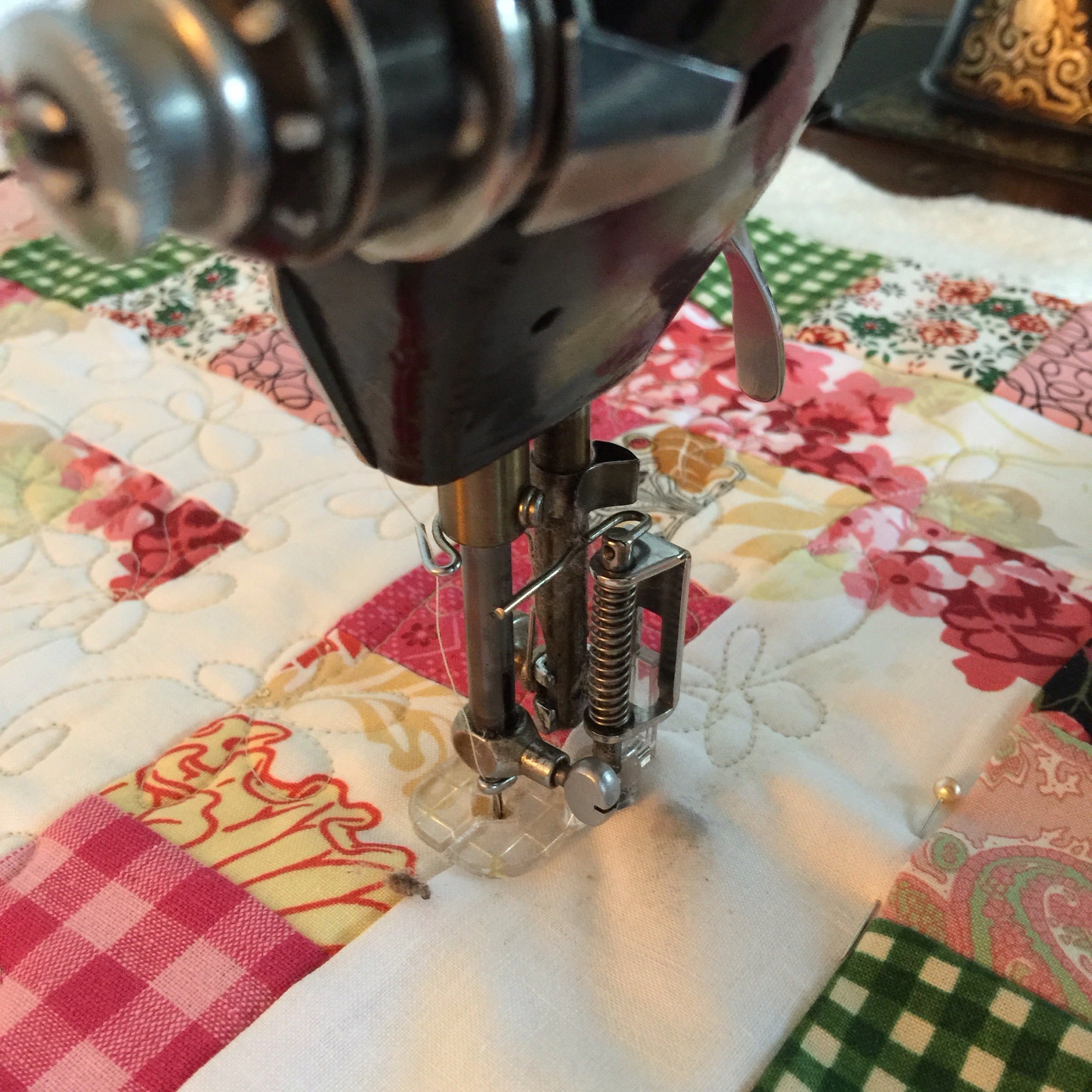How to Thread a Singer 201 Sewing Machine — Chatterbox Quilts