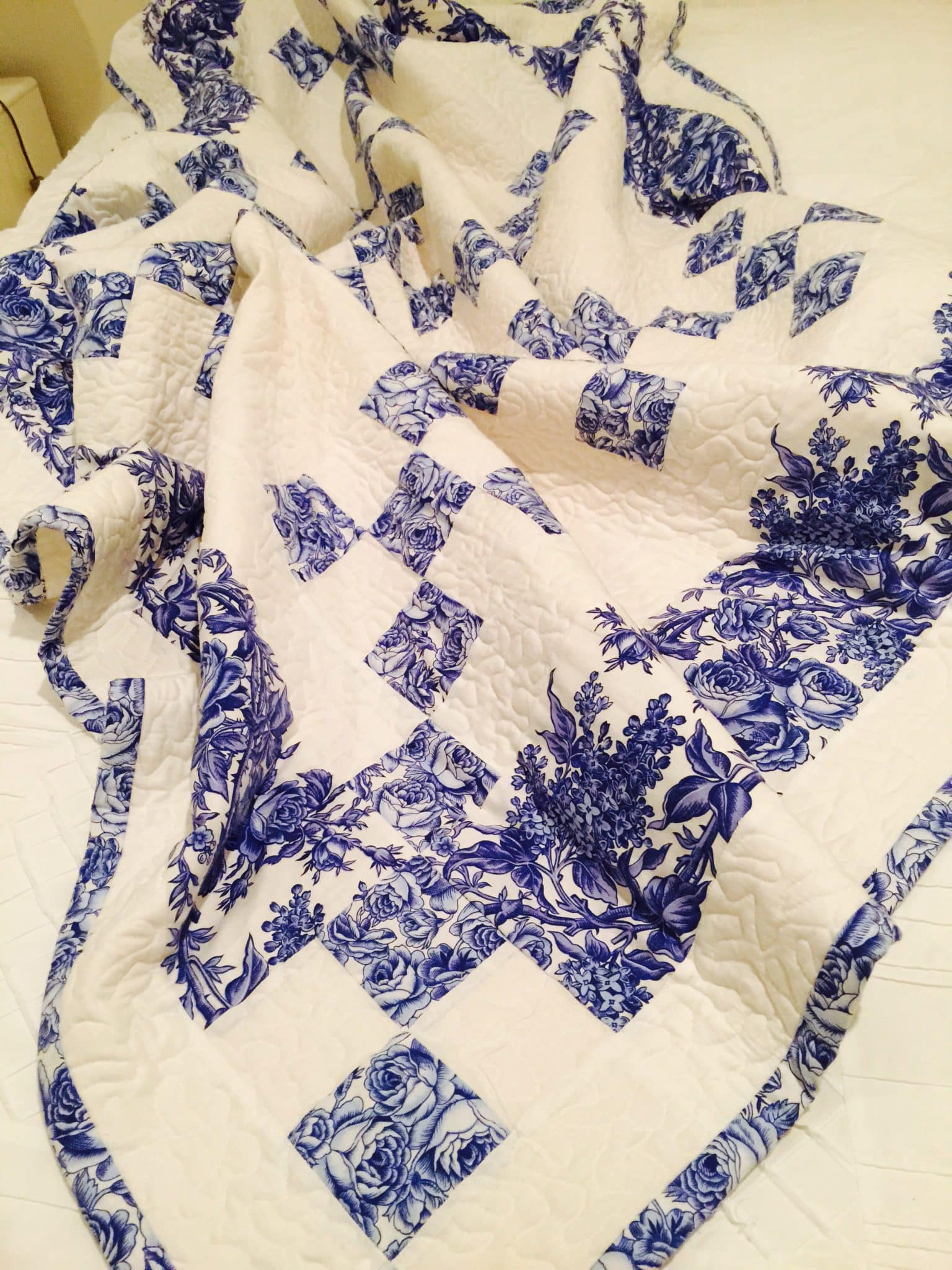 Delft Blue Chaining Nine Patch Quilt And Pattern Susies scraps