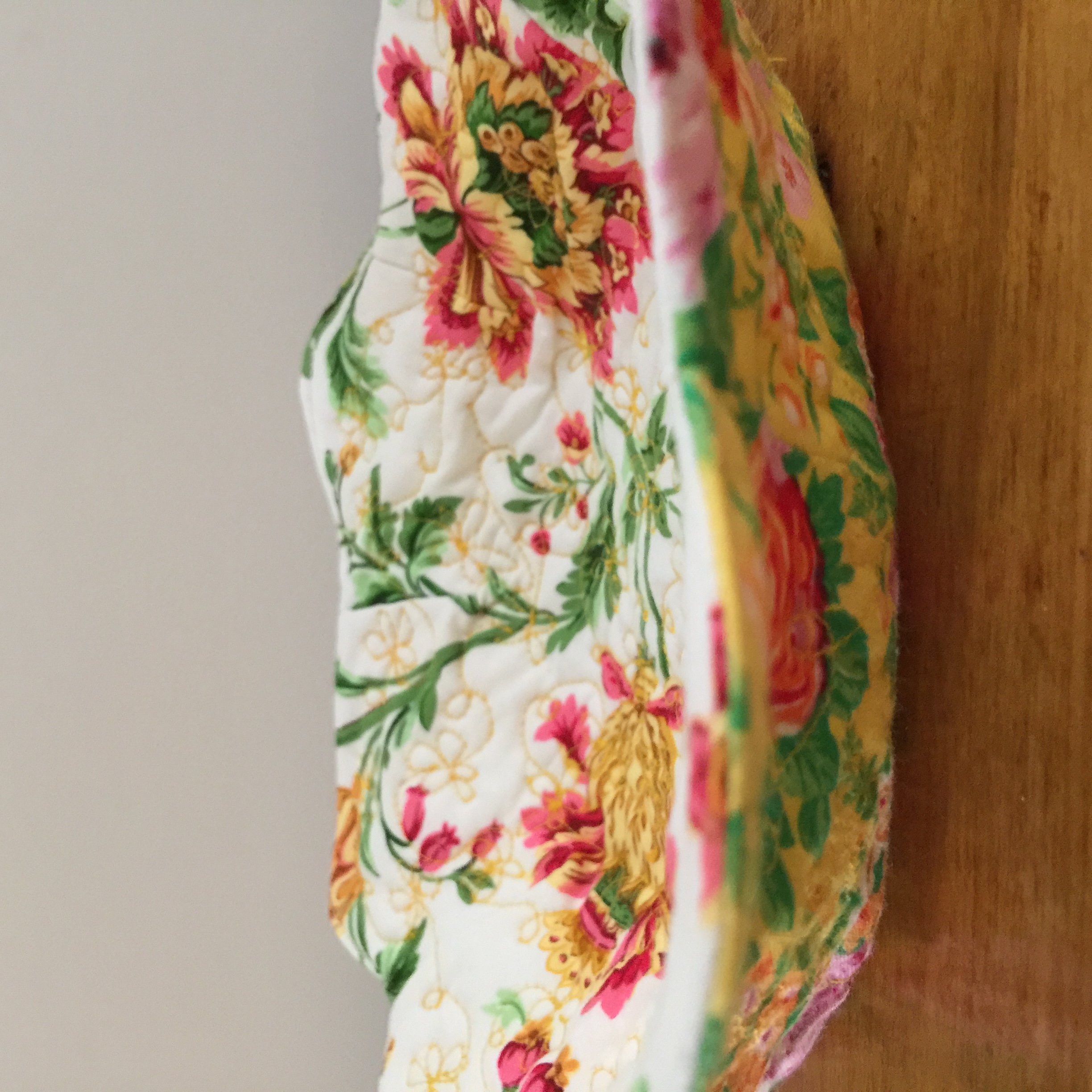 How to make quilted microwave bowl cozy holders - Tulip Square