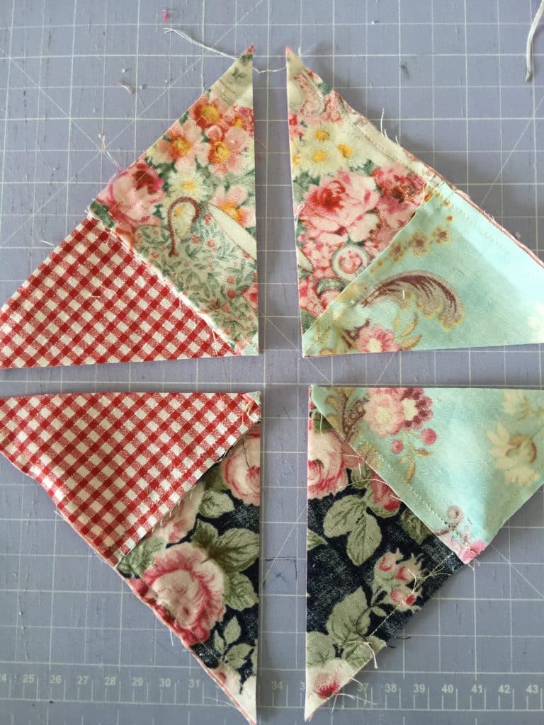 Double Pinwheel Block Easy Scrappy Style – Tutorial | susies-scraps.com