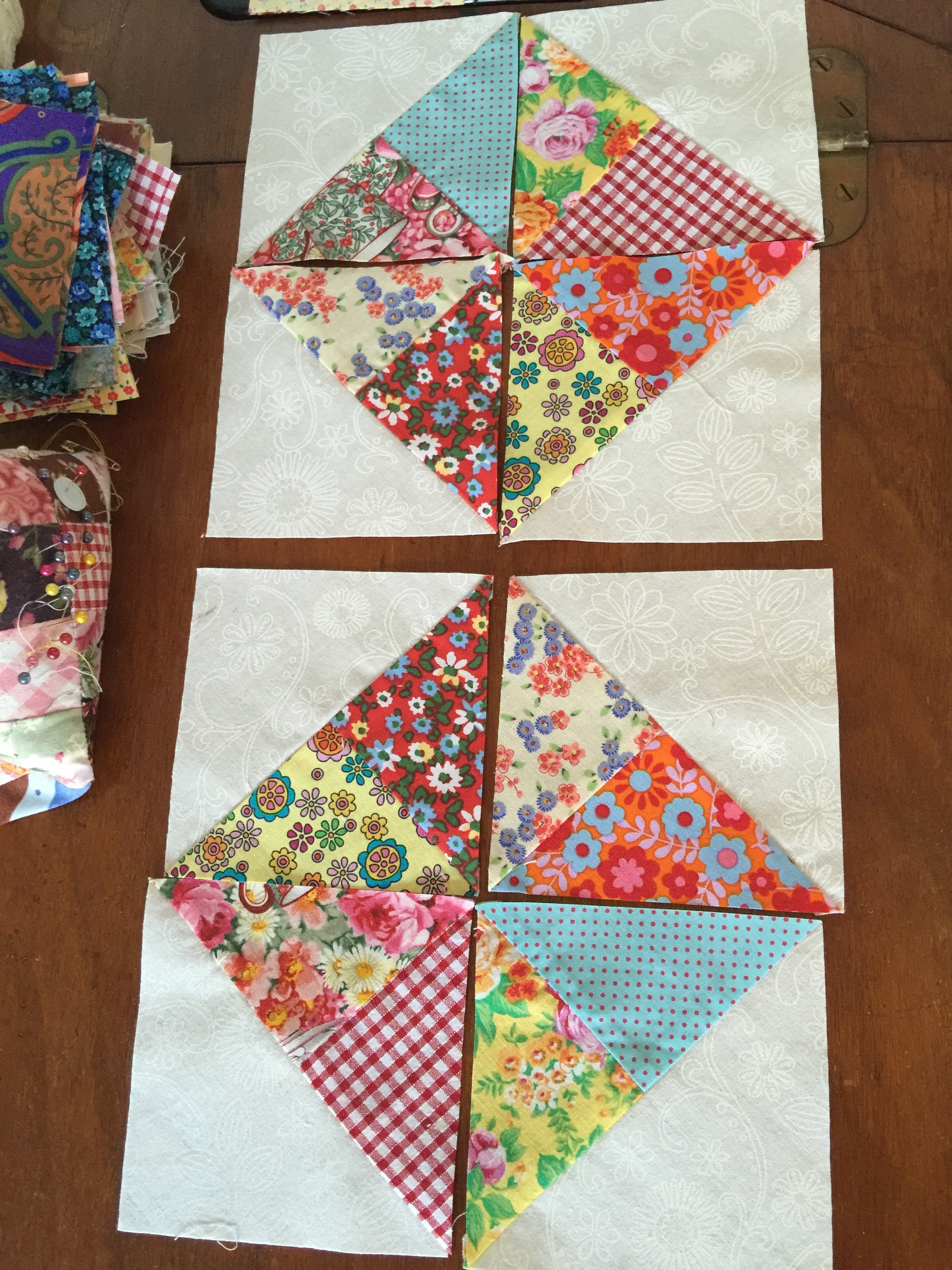 framing-pinwheels-quilt-and-pattern-susies-scraps