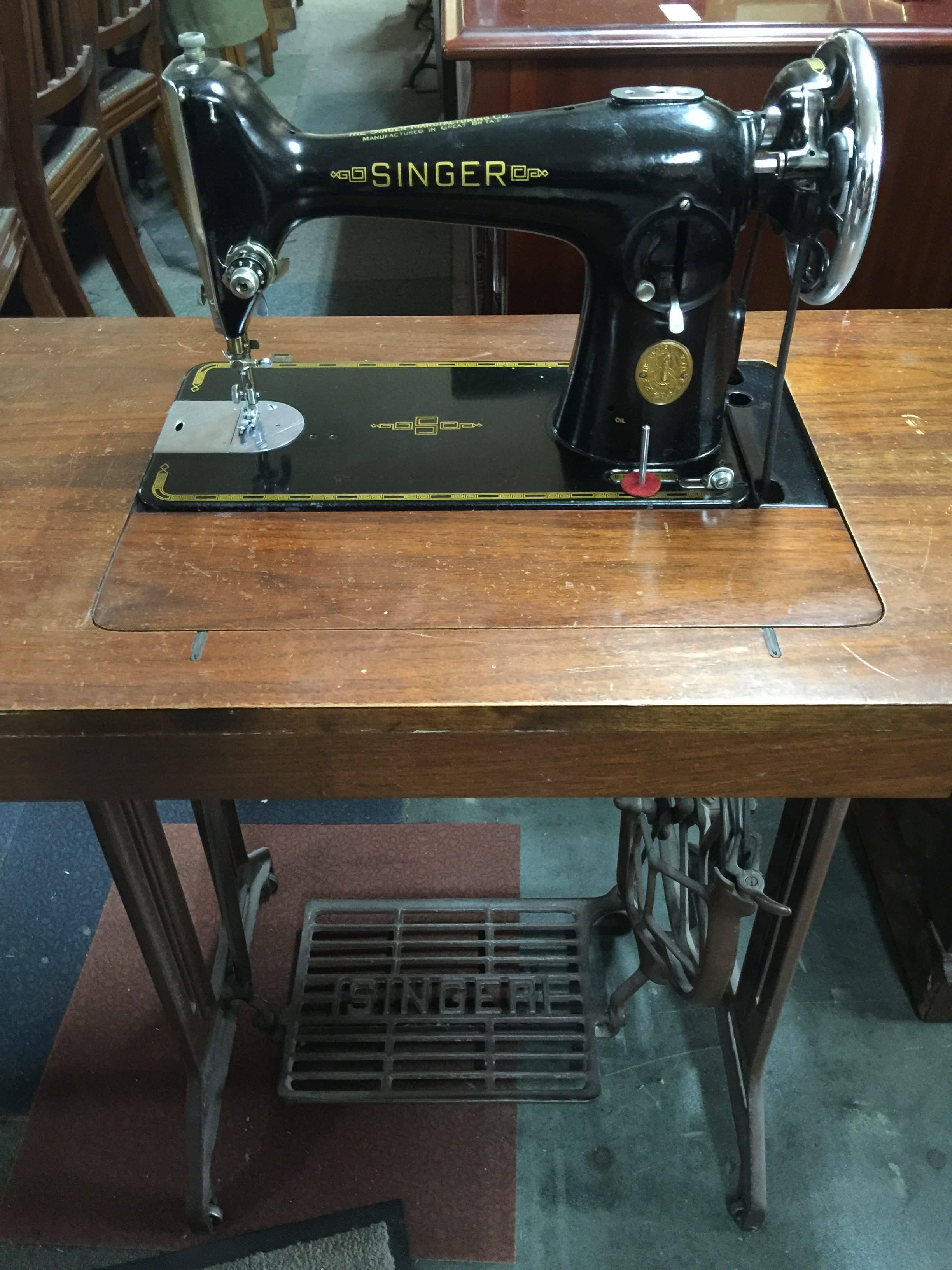 SINGER Singer 201k Heavy Duty Electric Sewing Machine Vintage 