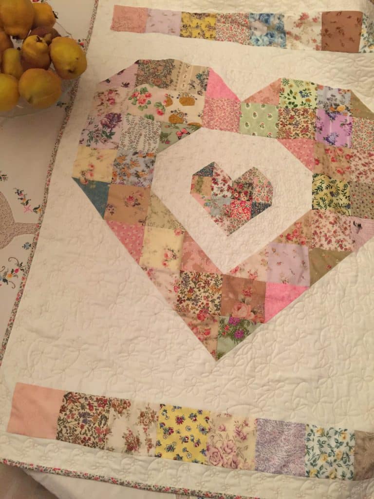 Baby Love Quilt | susies-scraps.com