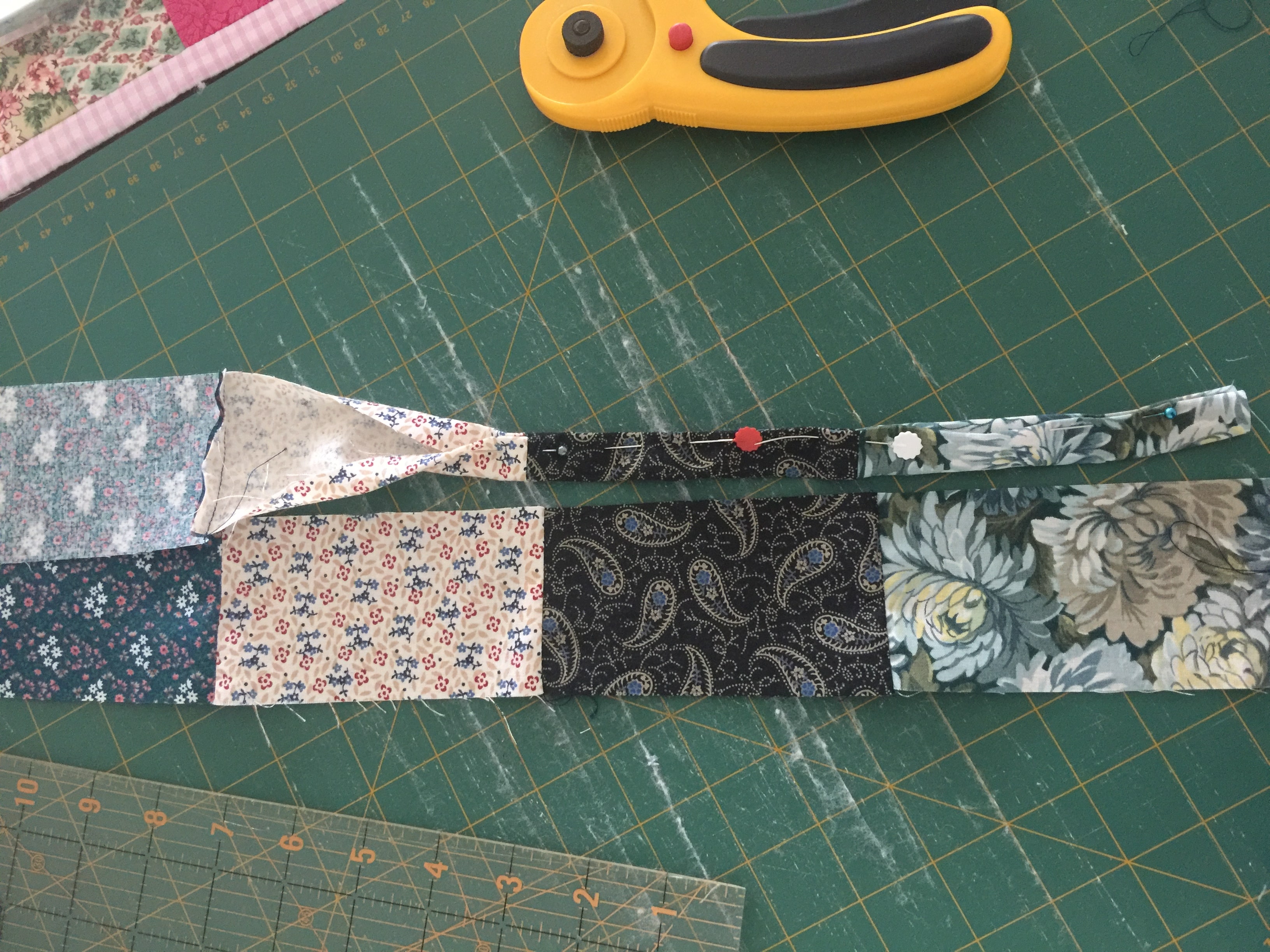 DIY Patchwork Hobo Bag by Susies-Scraps