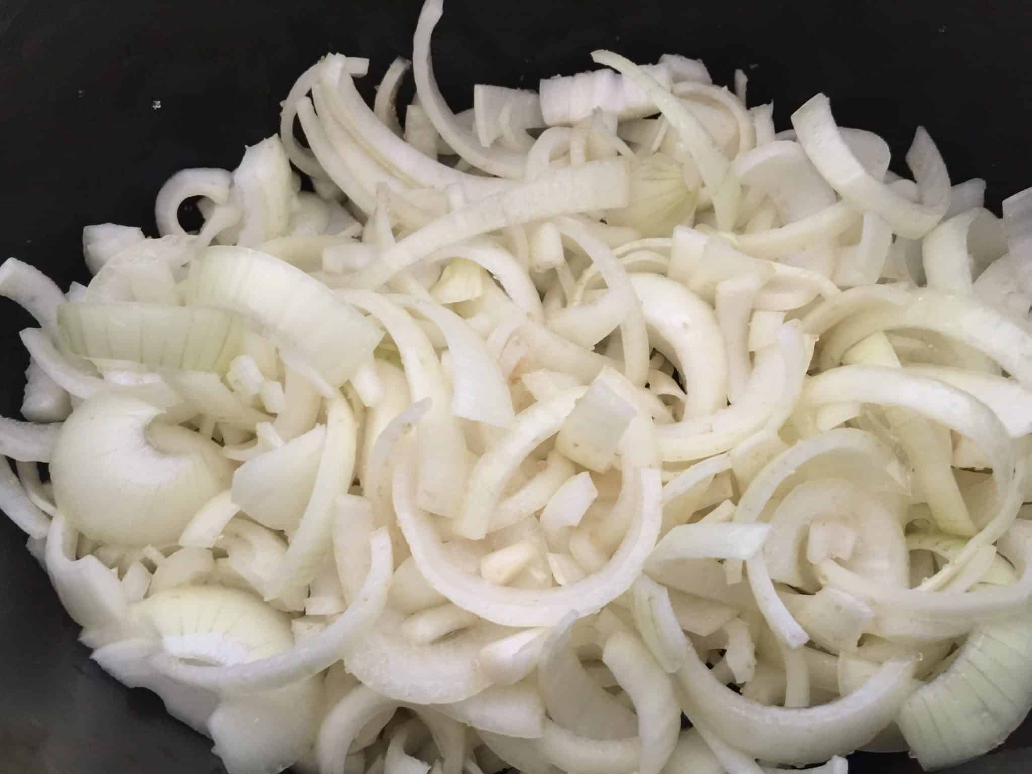 Braised Steak and Onions Slow Cooker