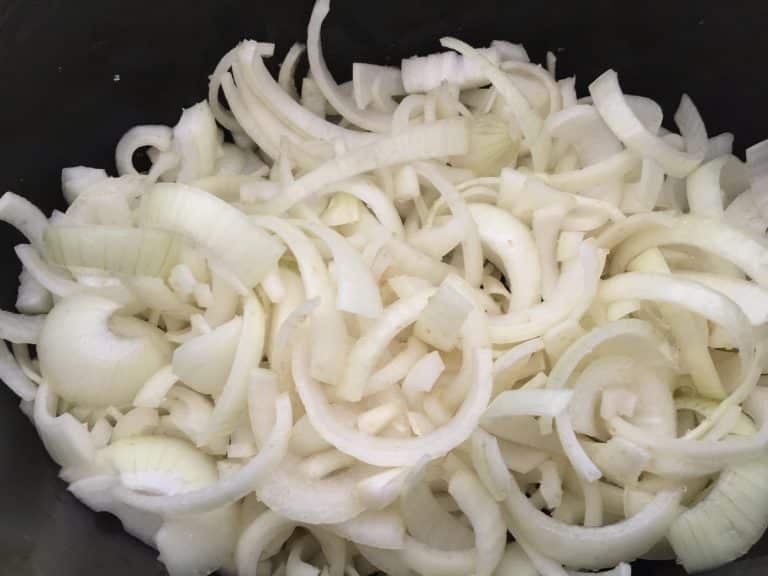 Braised Steak and Onions Slow Cooker