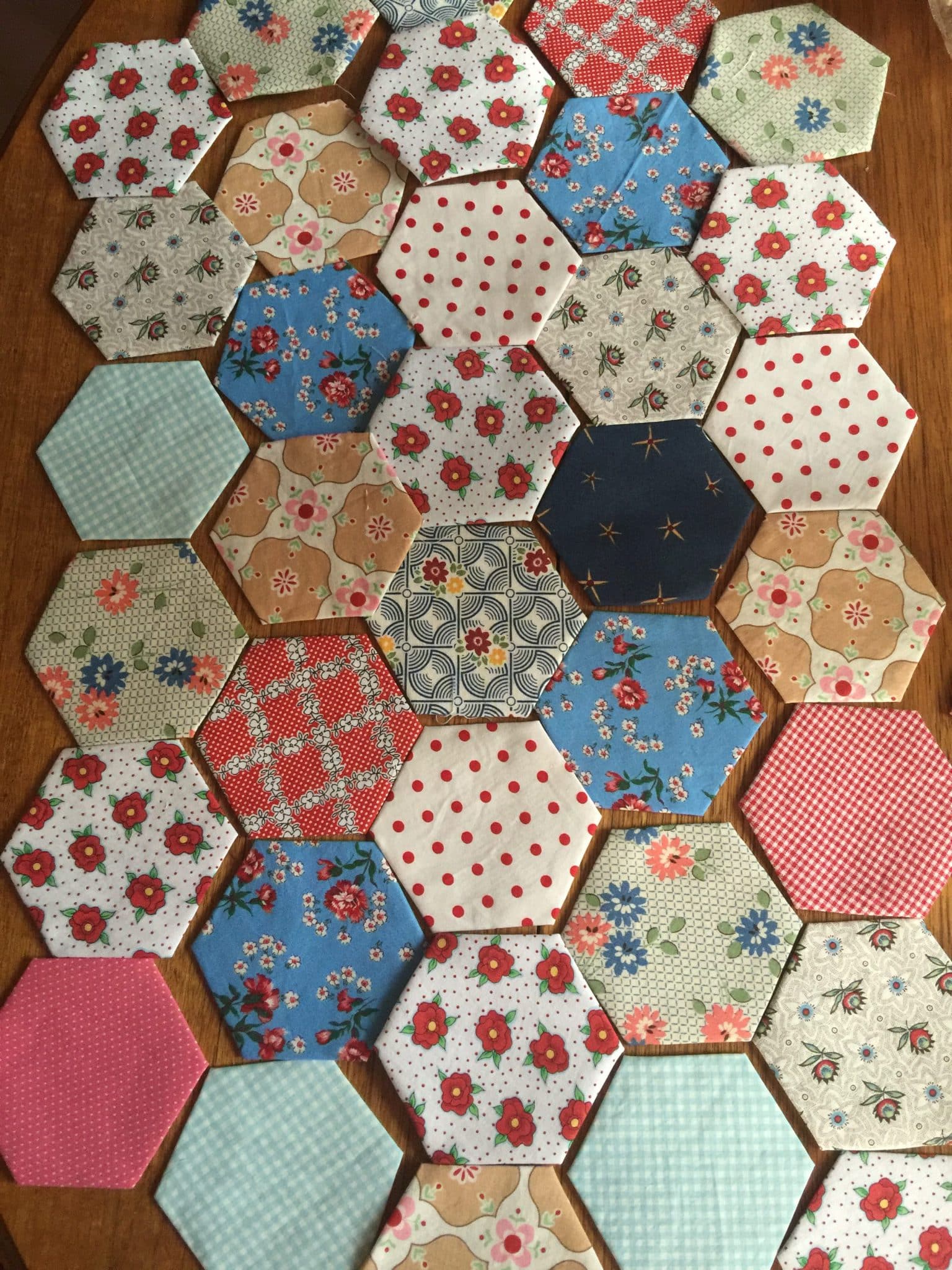 How To Sew Patchwork Hexagons Together