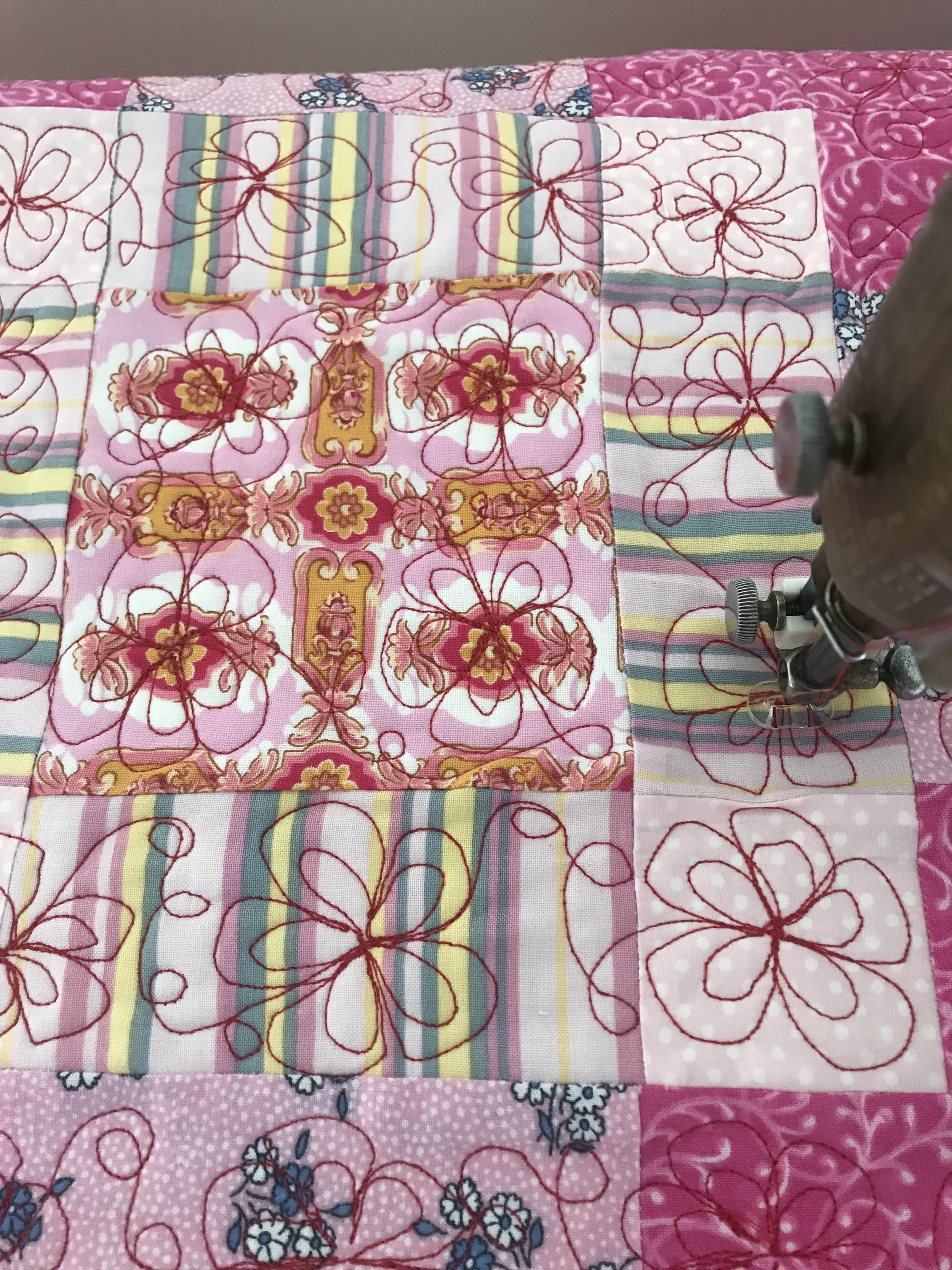 Thread Snips – One More Quilt