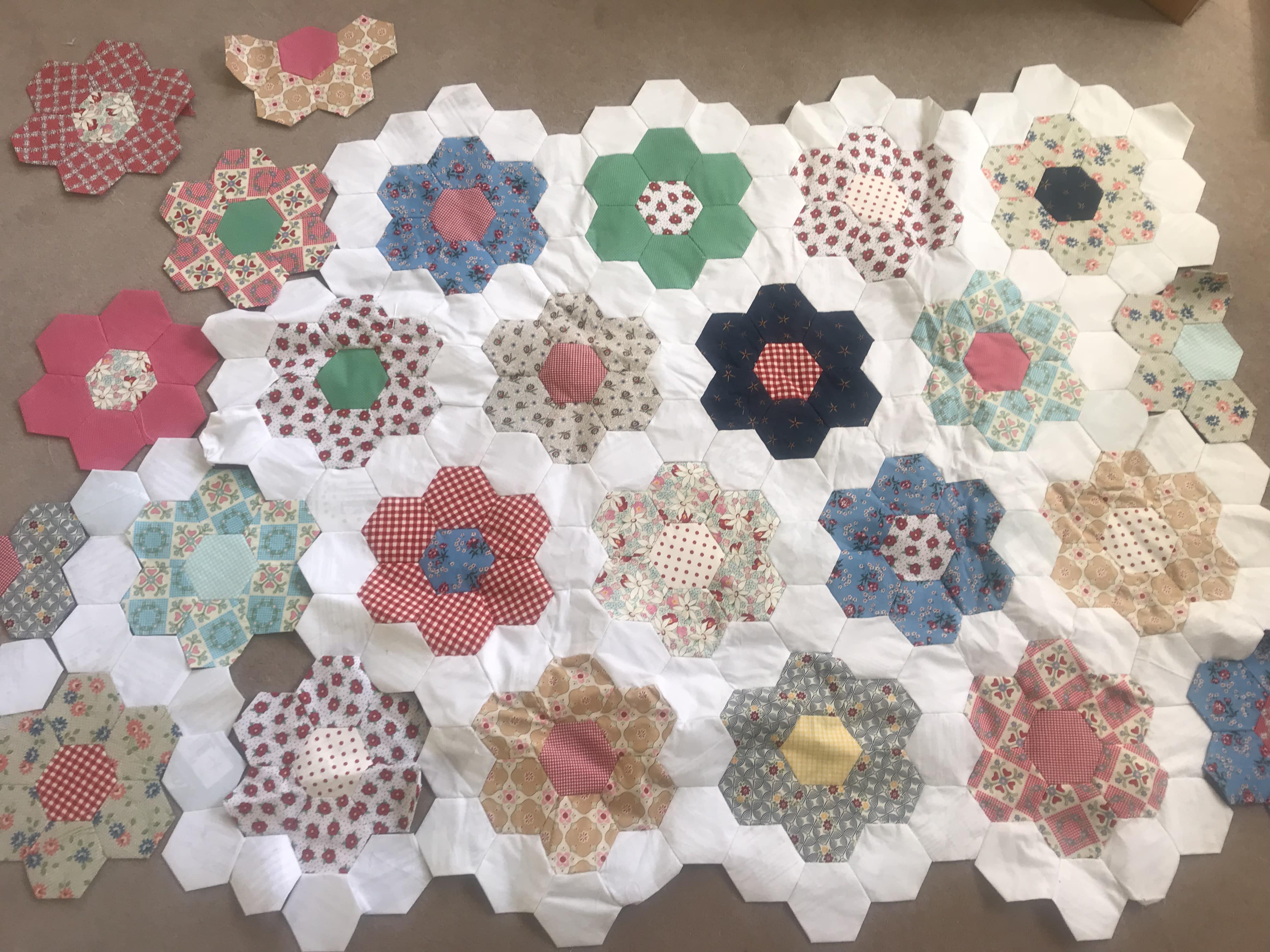 Grandmother's Flower Garden Quilt in Progress - susies ...