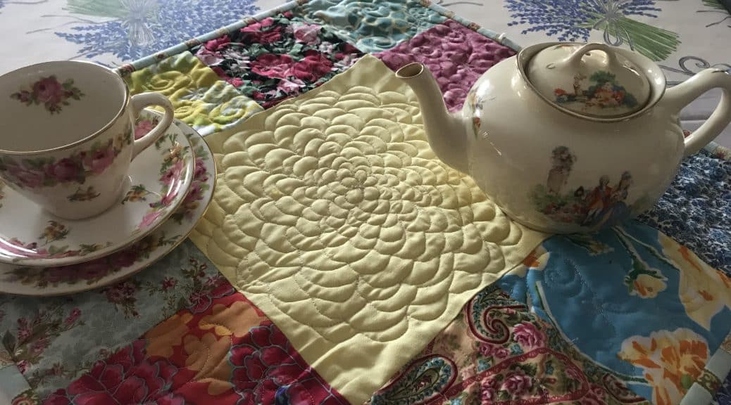 Tea Time for Alice Mini Quilt | susies-scraps.com