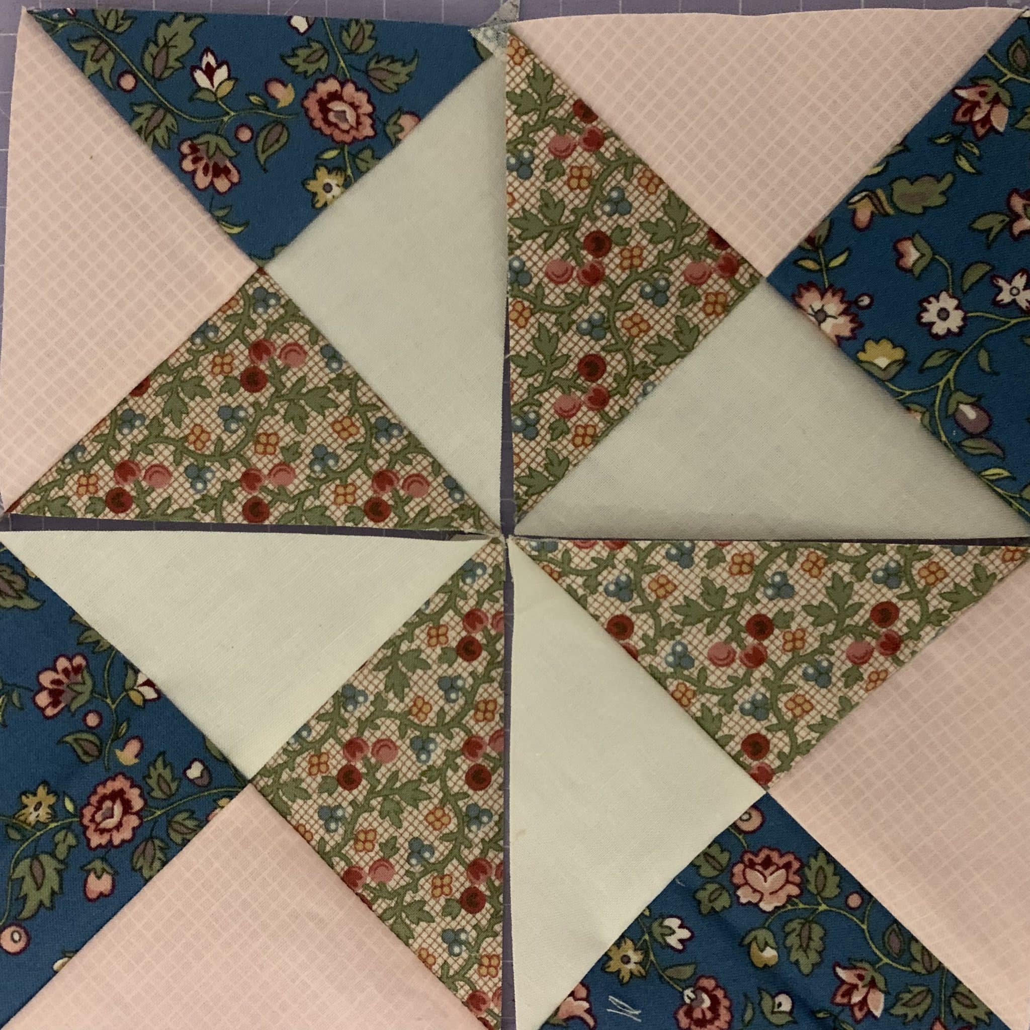 Scrappy Yankee Puzzle Block Made Easy | susies-scraps.com