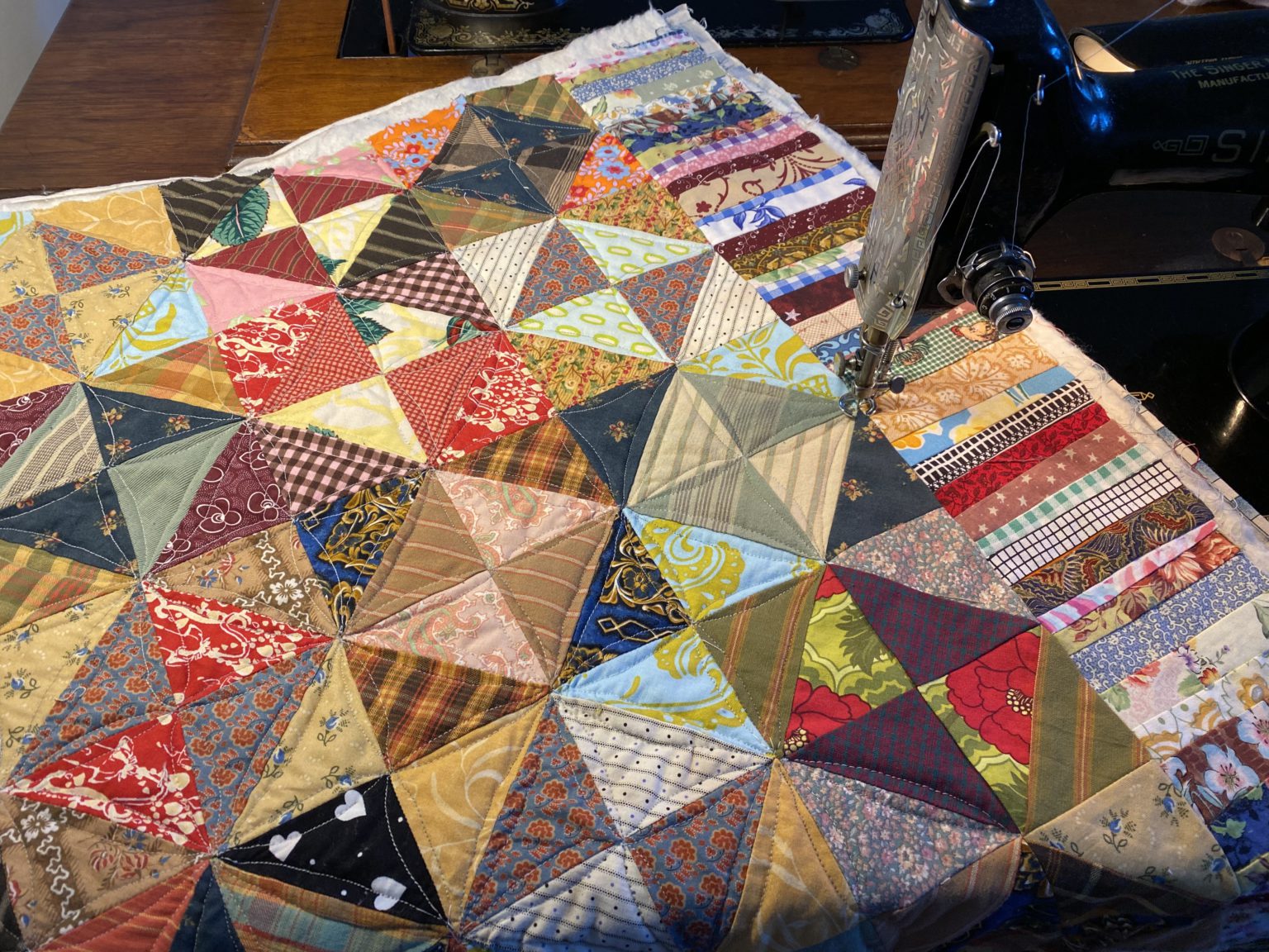 sashiko-free-motion-quilting-for-antique-inspired-scrappy-broken-dishes-lap-or-cot-quilt