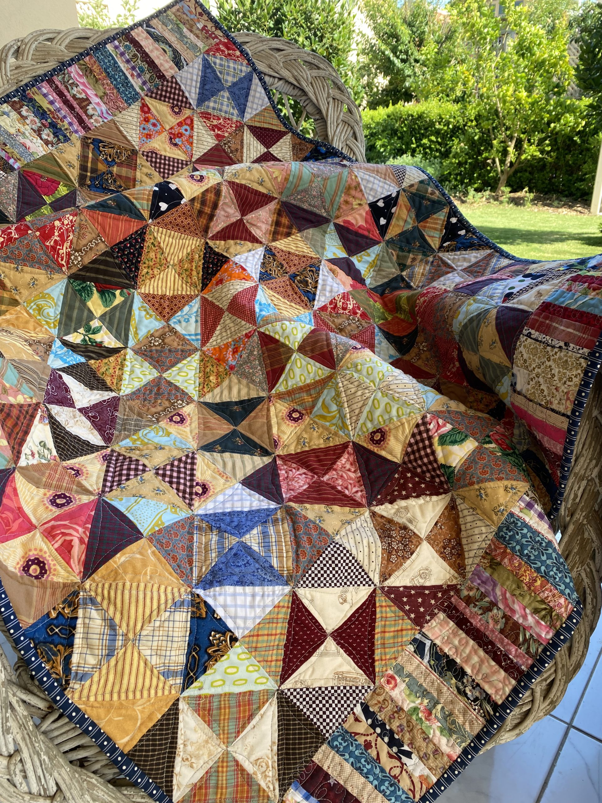 ISACORD 2702 – Loving Stitches Quilt Shop