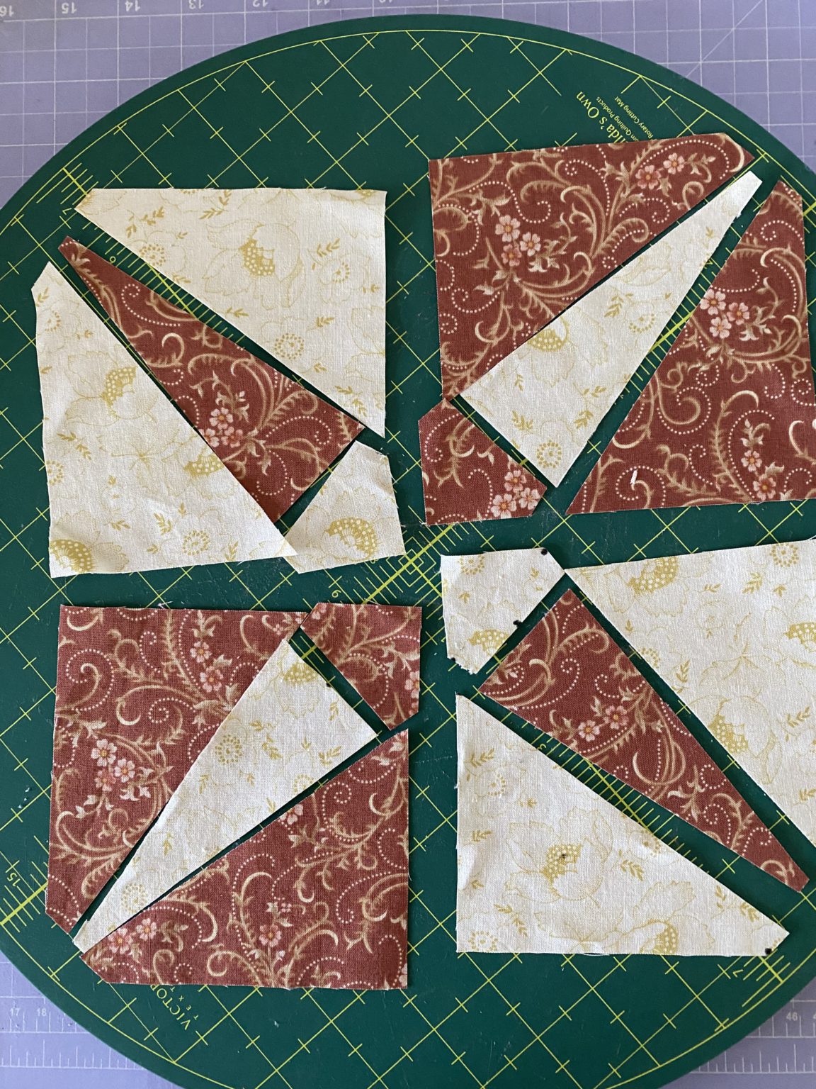 crossed-canoes-quilt-block-antique-inspired-made-easy-susies-scraps