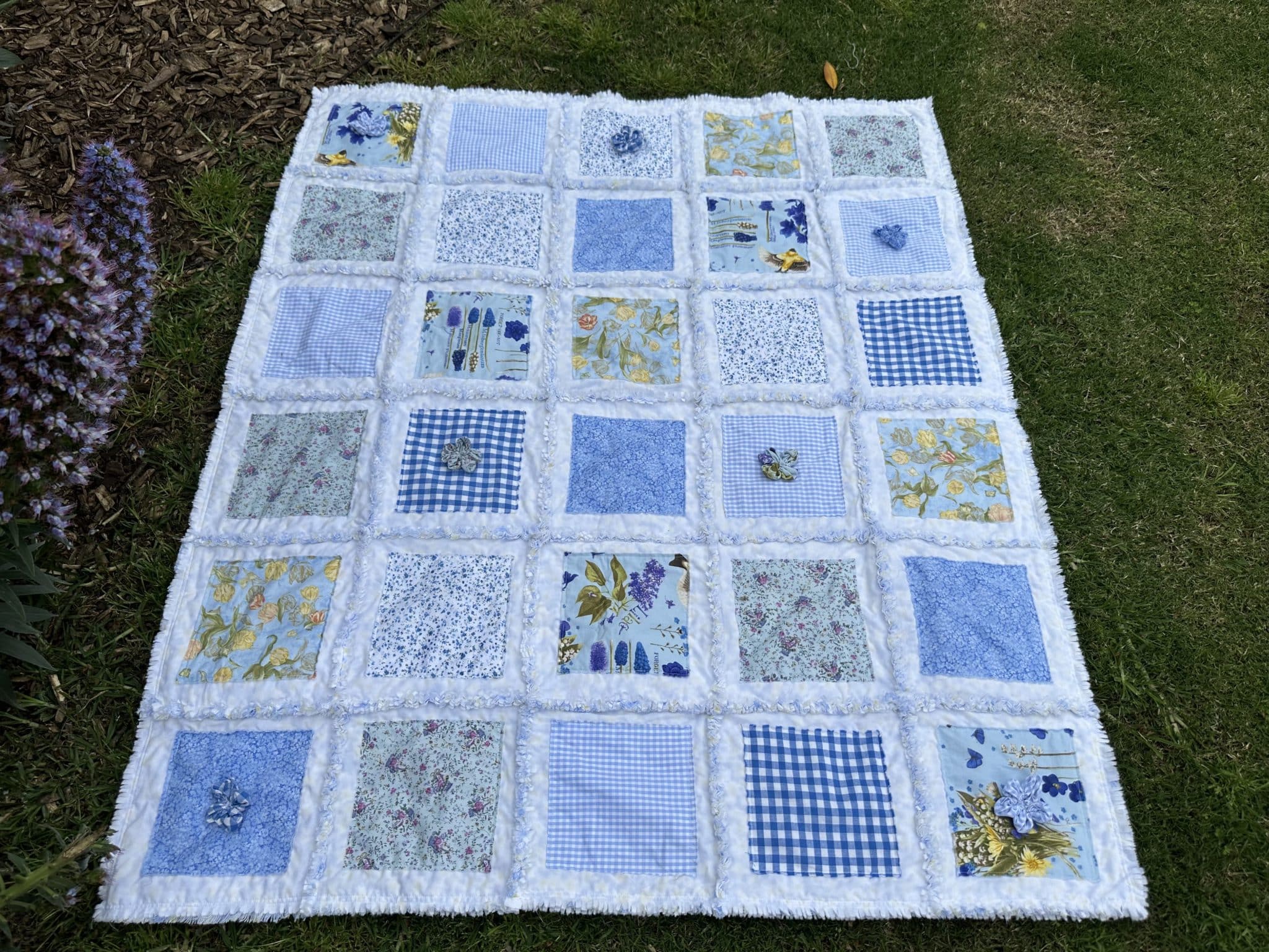 Rag Time Blues Shadow Quilt and Tutorial susies-scraps.com