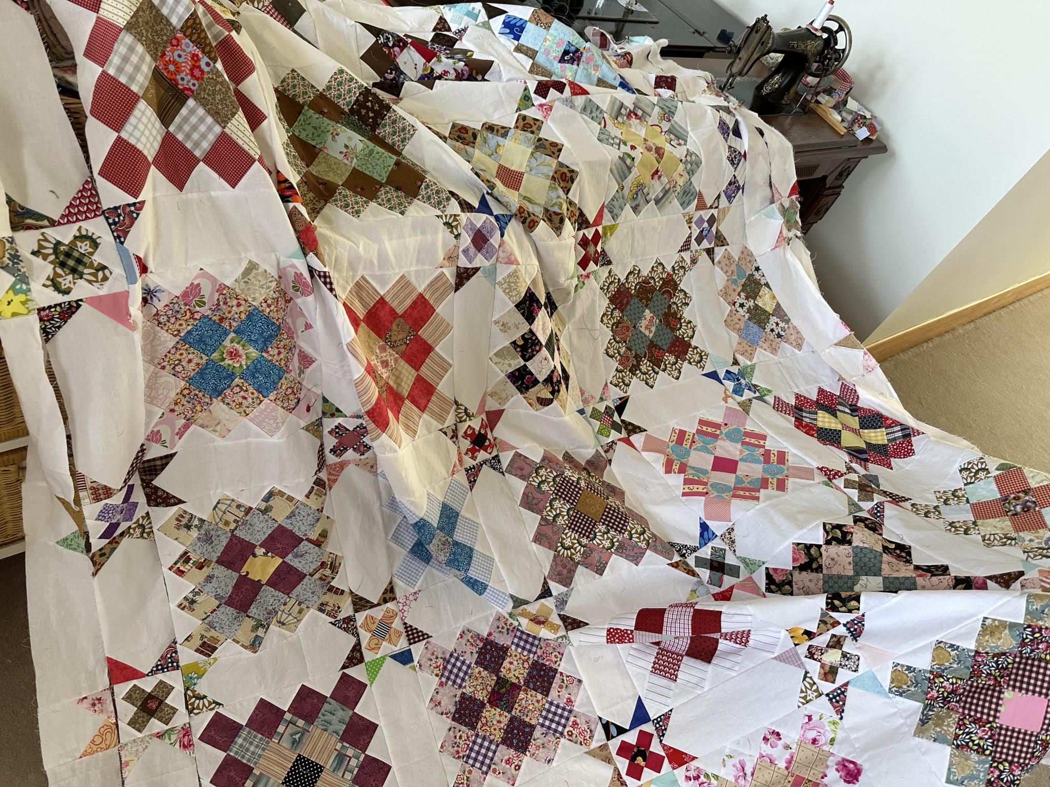 great-granny-stars-quilt-and-pattern-susies-scraps