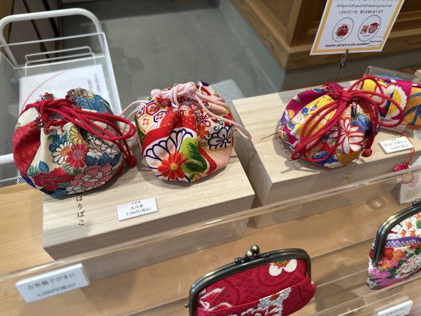 Craft Tour Japan Susie's-scraps.com Recycled Kimono Fabrics