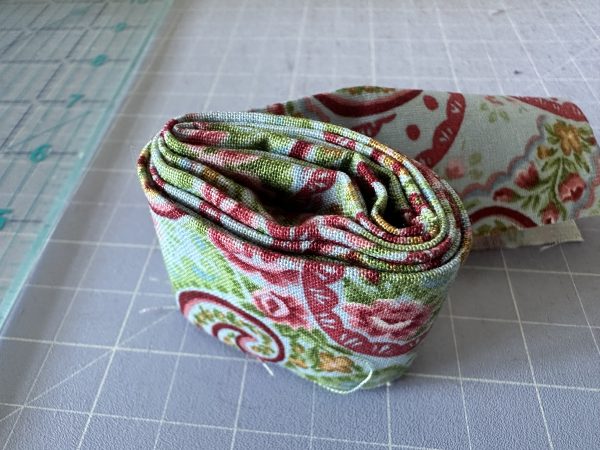 Cut Hexagons from Strips susies-scraps.com